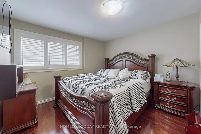 Additional image 20 of 958 Midland Ave