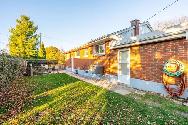 Additional image 23 of 130 KINGS FOREST Dr