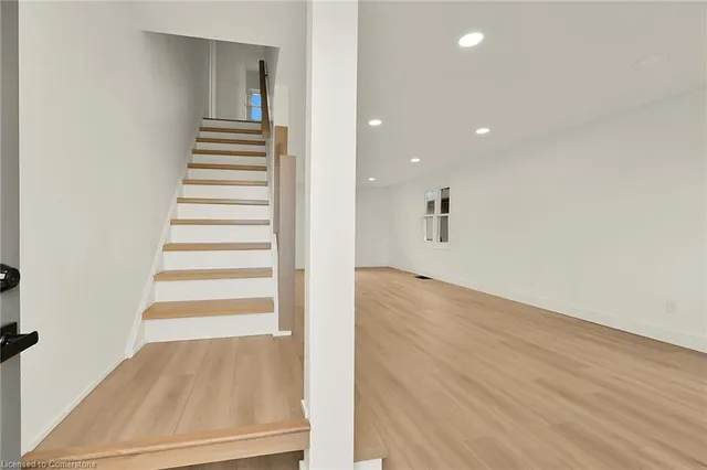 Additional image 10 of 546 Woodward Ave