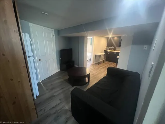 Additional image 11 of 14 Townsend Ave