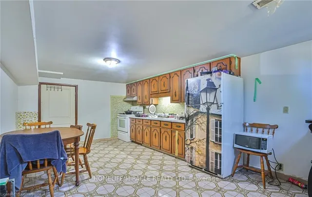 Additional image 23 of 6 Glenmurray Crt