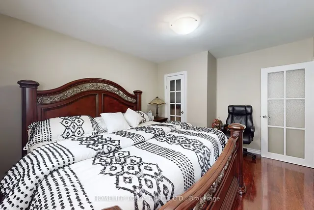 Additional image 21 of 958 Midland Ave