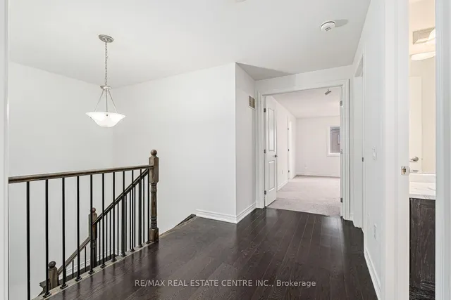 Additional image 17 of 12 Heming Tr