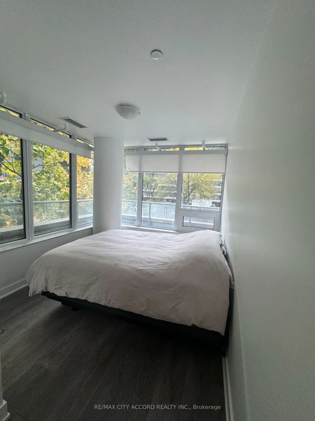 Additional image 11 of 99 Broadway Ave Unit 202