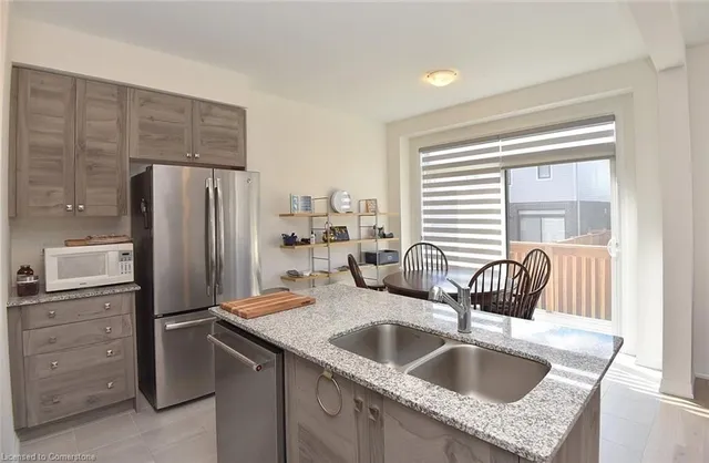 Additional image 7 of 28 Fairey Cres