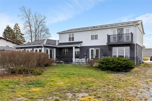 Additional image 35 of 1073 N Service Rd