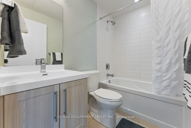 Additional image 11 of 2087 Fairview St Unit 1301