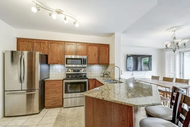 Additional image 11 of 85 Foxborough Dr