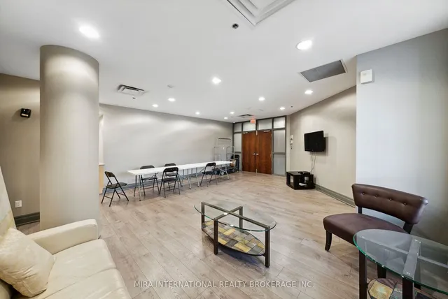 Additional image 36 of 2772 keele St Unit 713