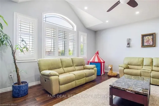 Additional image 23 of 147 Pelech Cres