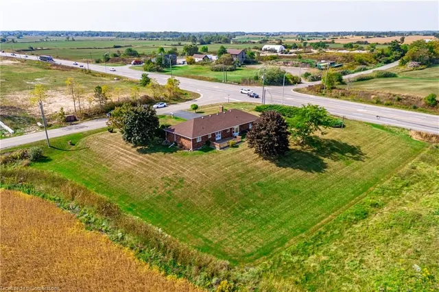 Additional image 38 of 8560 Leeming Rd