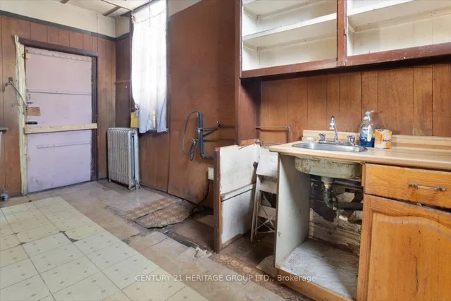 Additional image 16 of 143 Catharine St