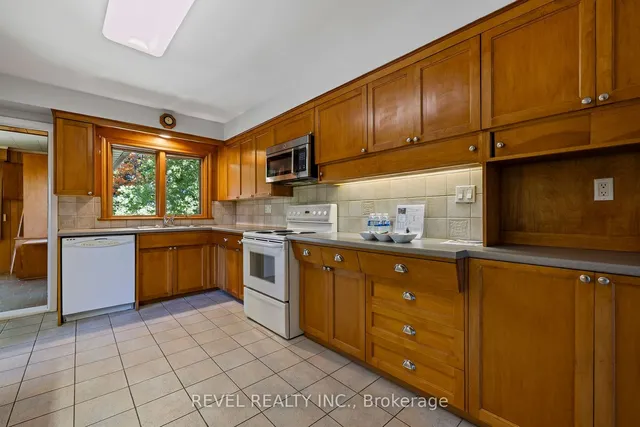 Additional image 6 of 40 Bertram Dr