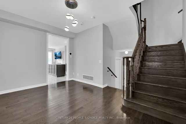 Additional image 21 of 38 Narbonne Cres