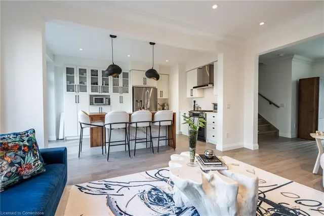 Additional image 17 of 128 Fairey Cres