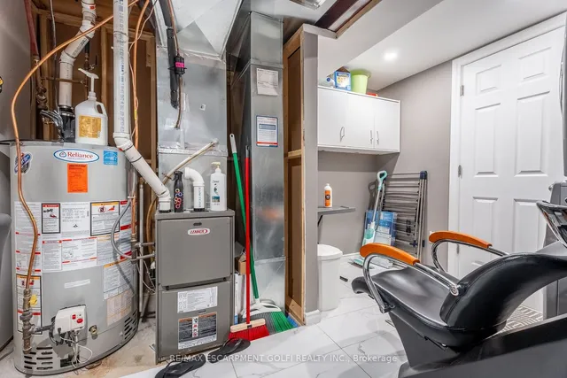 Additional image 32 of 49 Desoto Dr