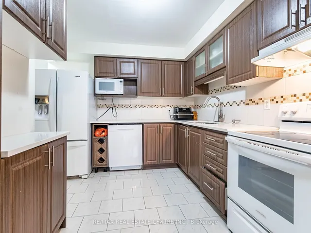 Additional image 11 of 1 Royalwood Cres Unit 58