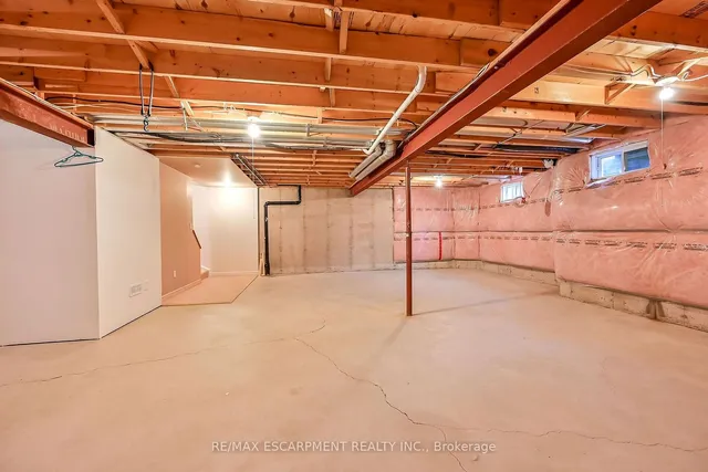 Additional image 26 of 54 Greentrail Dr