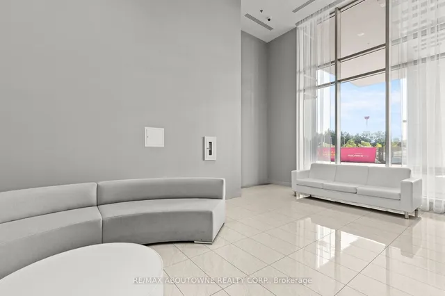 Additional image 5 of 2087 Fairview St Unit 608