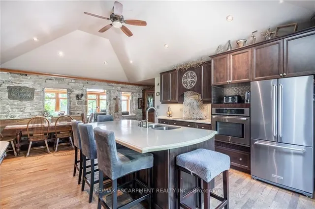 Additional image 19 of 769 Old York Rd