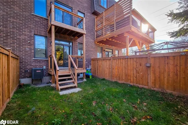 Additional image 21 of 445 Ontario Street South St Unit 2