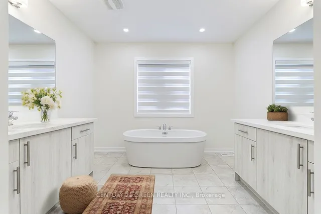 Additional image 10 of 1535 Wellwood Terr