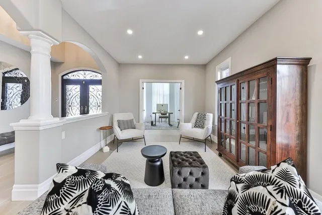 Additional image 5 of 2557 ARMOUR Cres