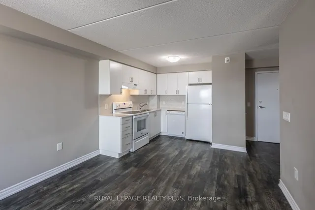 Additional image 12 of 716 Main St Unit 1003