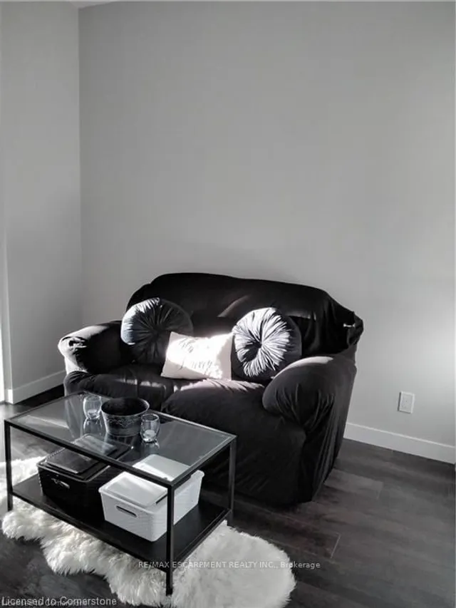 Additional image 19 of 15 Queen St Unit 2304