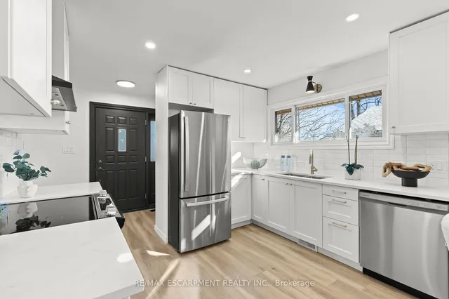 Additional image 15 of 20 Burfield Ave