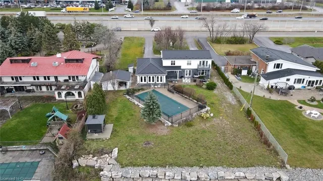 Additional image 39 of 1073 N Service Rd