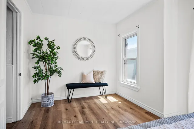 Additional image 11 of 281 Wentworth St