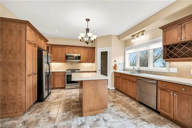 Additional image 12 of 61 Waterford Cres