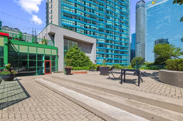 Additional image 26 of 77 Harbour Sq Unit 406