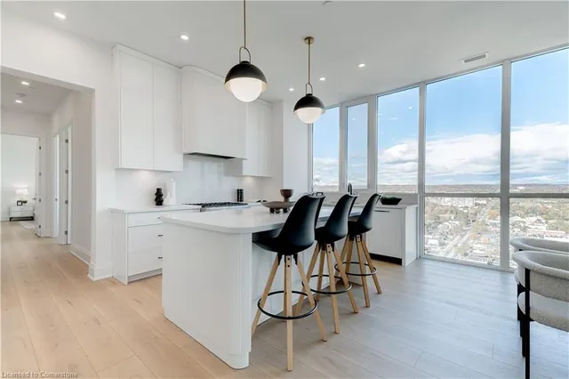 Additional image 47 of 2007 James St Unit 2201