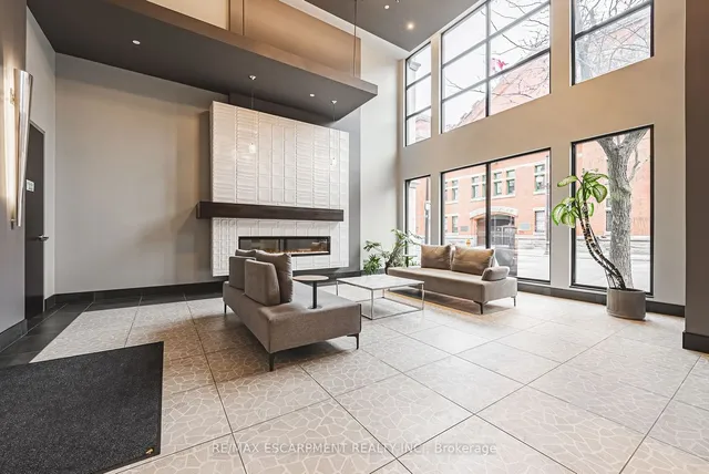 Additional image 18 of 181 James St Unit 402