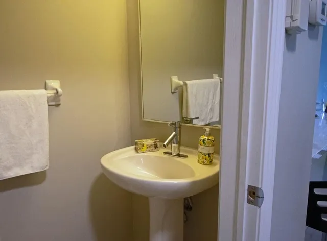 Additional image 13 of 362 Plains Rd Unit 35