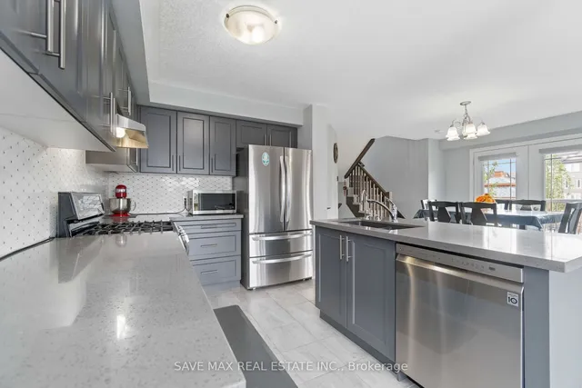 Additional image 16 of 126 Laguna Village Cres
