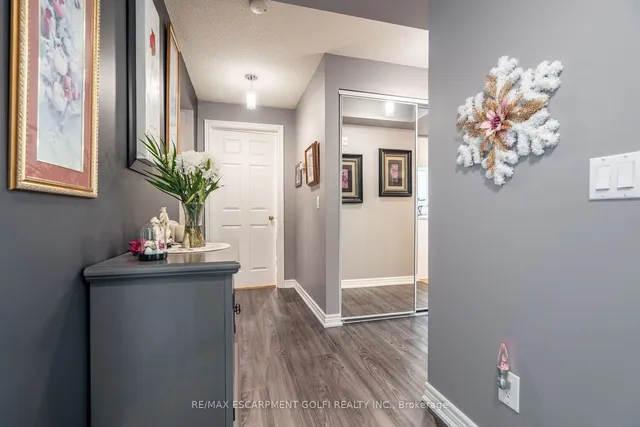 Additional image 8 of 980 Golf Links Rd Unit 107