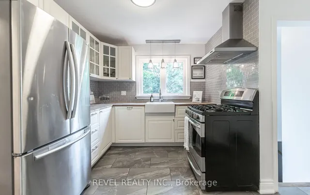 Additional image 10 of 31 Academy St