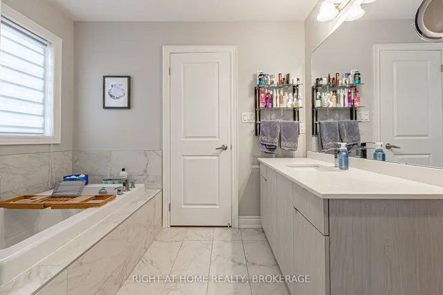 Additional image 24 of 1192 Raspberry Terr