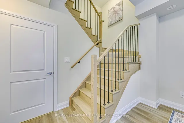 Additional image 18 of 1577 Rose Way Unit 105