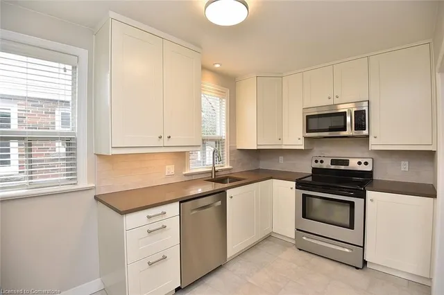 Additional image 10 of 47 East 35th St