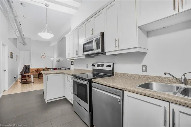 Additional image 12 of 80 King William St Unit 212