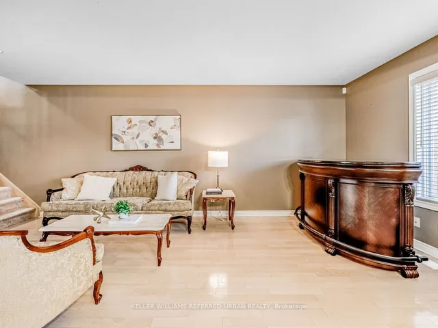 Additional image 9 of 1166 Upper Wentworth St