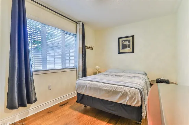 Additional image 17 of 214 Silverbirch Blvd