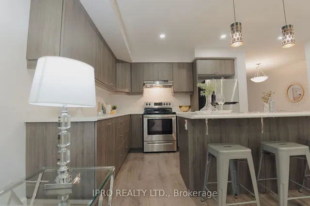 Additional image 13 of 992 Balsam Crt