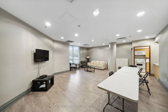 Additional image 35 of 2772 keele St Unit 713