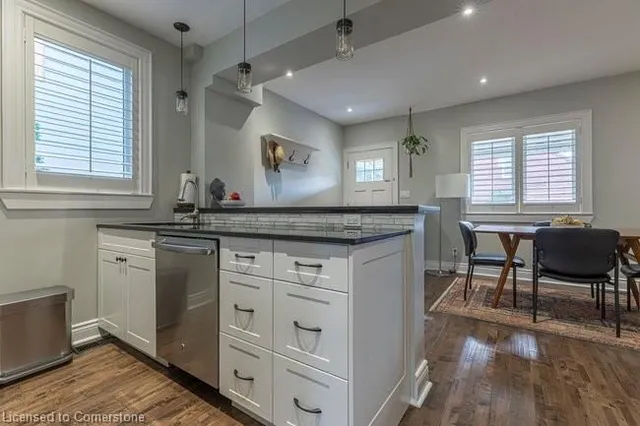 Additional image 18 of 26 Morden St