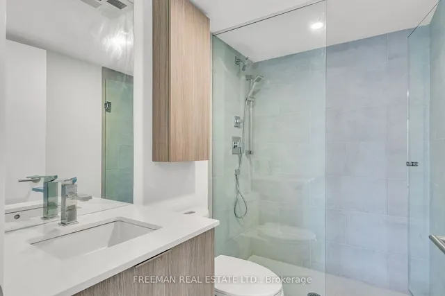 Additional image 16 of 47 Mutual St Unit 2702